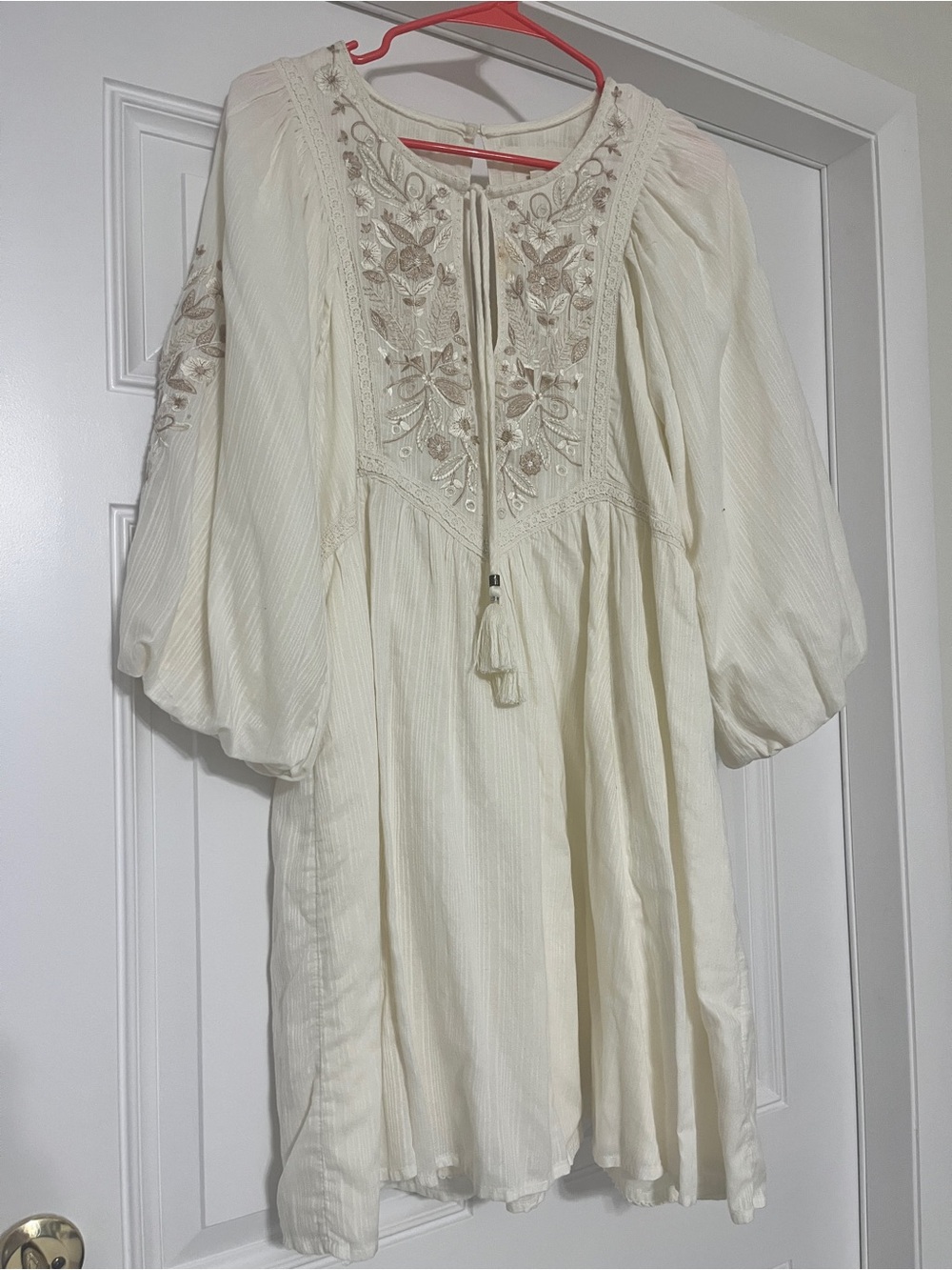 Anthropologie Cream medium dress